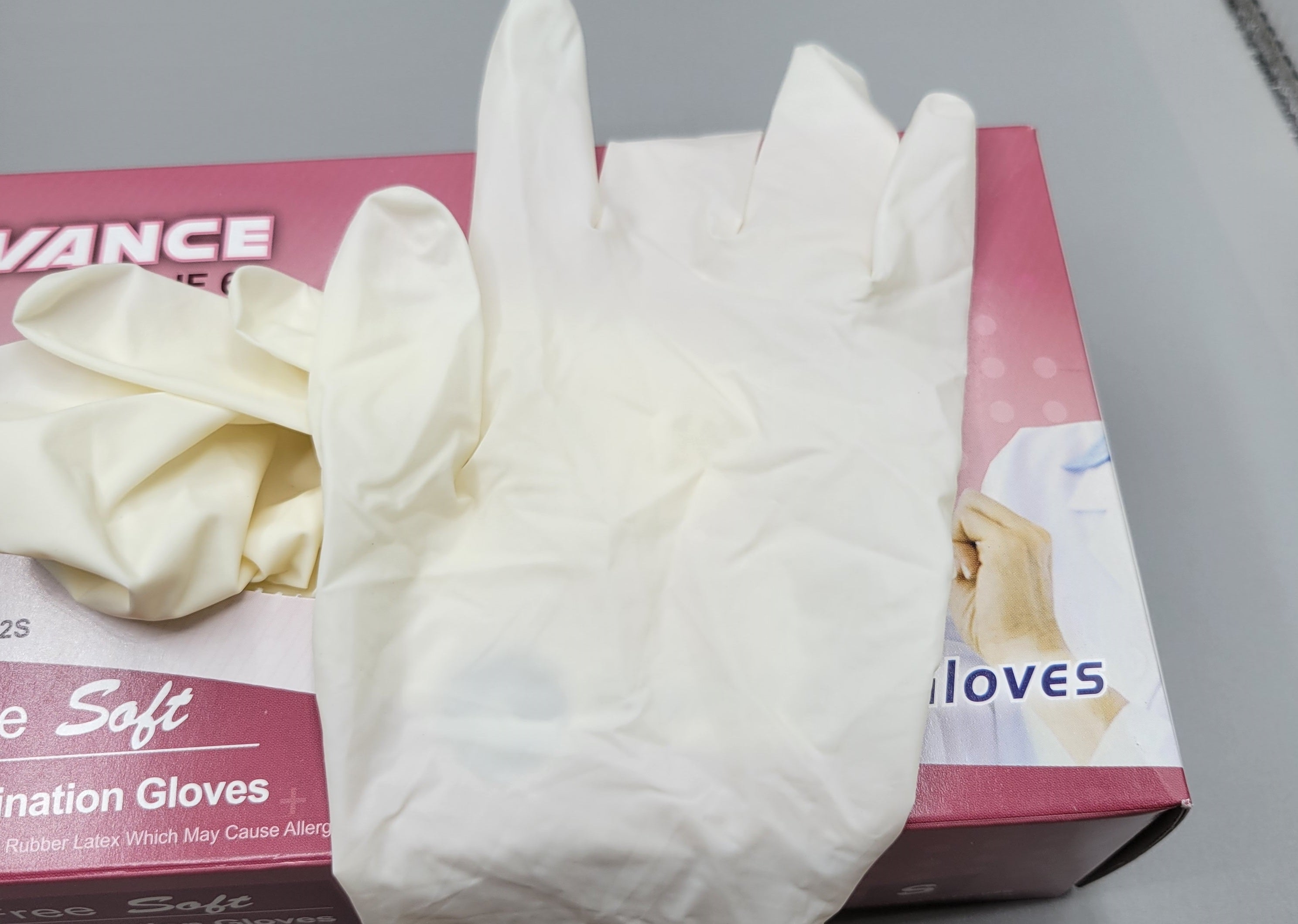 Diamond Advance IP62 Latex Exam Gloves 5.6mil Polymer Coated Powder Free 10 boxes per case