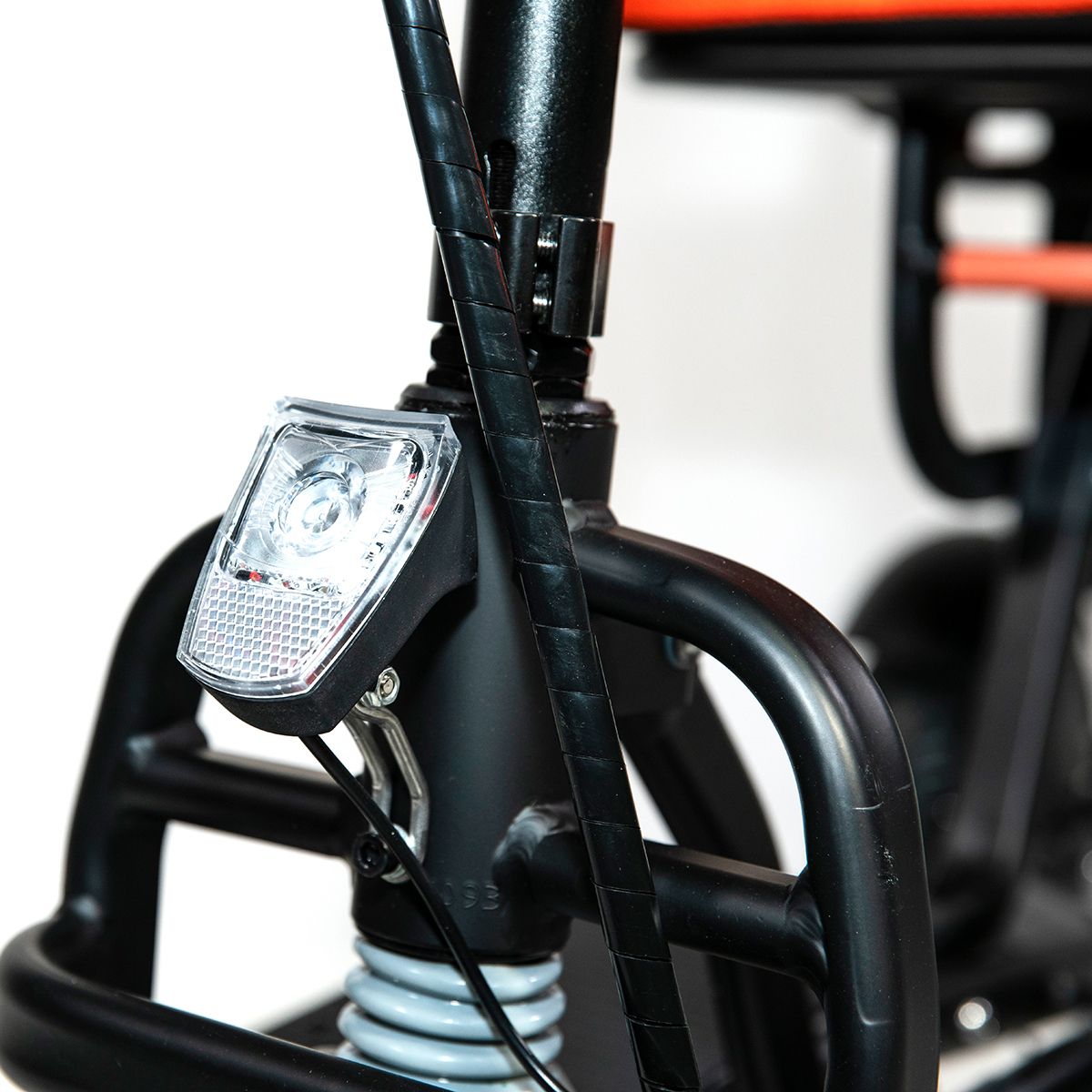 Ezfold Super Lightweight 46 lbs Foldable Scooter by JYD