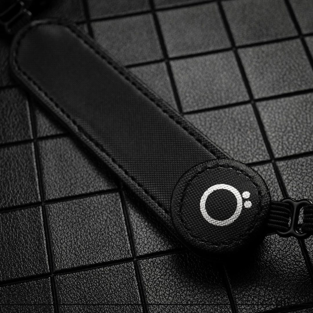 V1.2 - Pure O2 Curve Respirator w/ 3 Filters & Travel Pouch & Earloop Straps by O2Canada.com